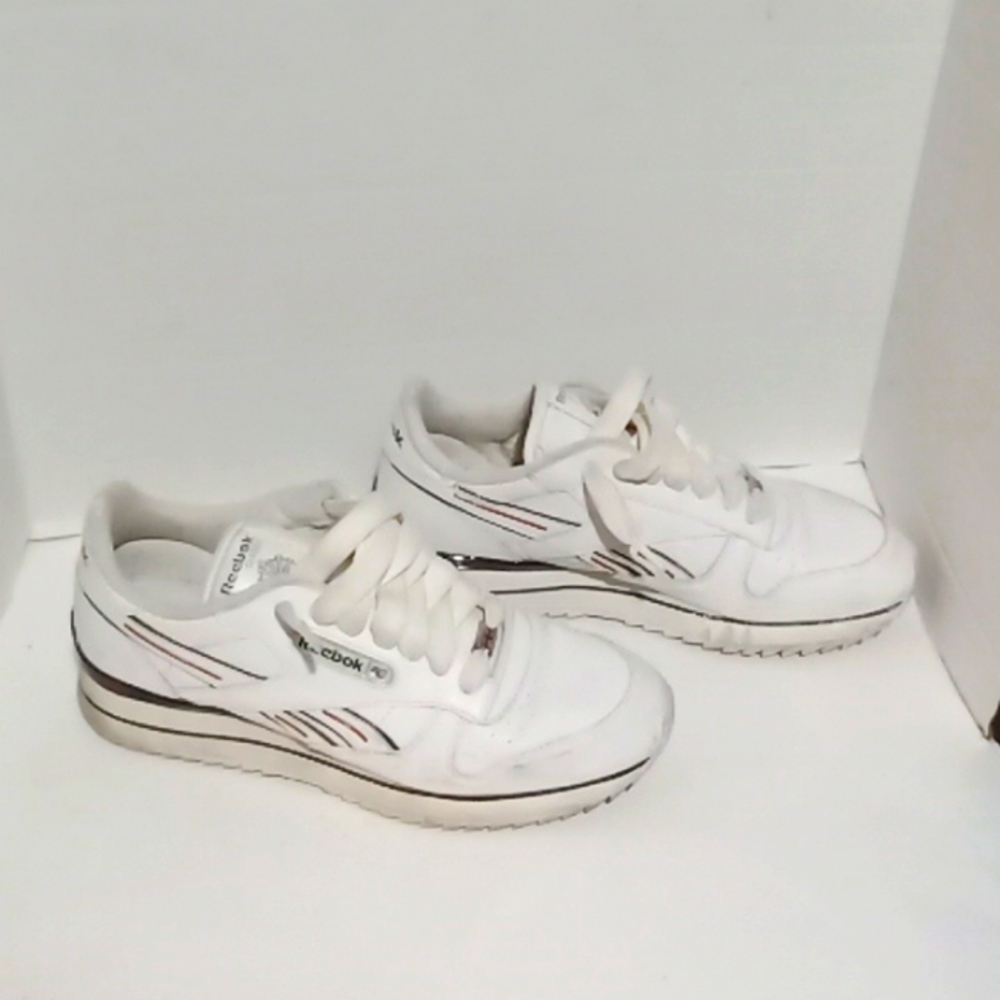Reebok Classic Etched Leather Mens size 9